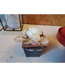 PETITE DECORATION FLORALE 