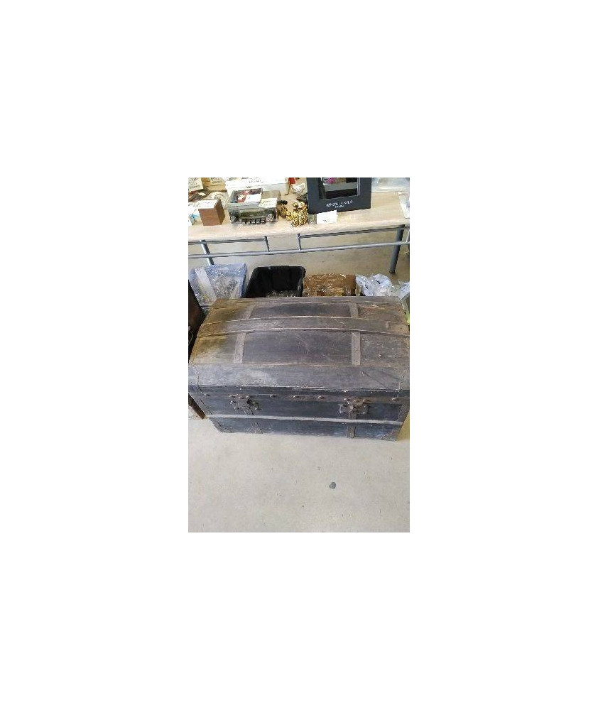 COFFRE NOIR - MANQUE UNE FERMETURE