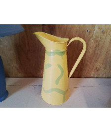 BROC JAUNE EN TAULE ÉMAILLÉ 