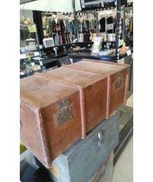 COFFRE BOIS LAITON / EN LAITON 