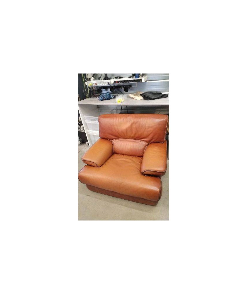 FAUTEUIL CUIR EN L’ETAT 