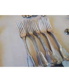 LOT DE 15 FOURCHETTES EN METAL BLANC ARGENTÉ