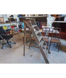 GRAND ESCABEAU ANCIEN EN BOIS 7 MARCHES