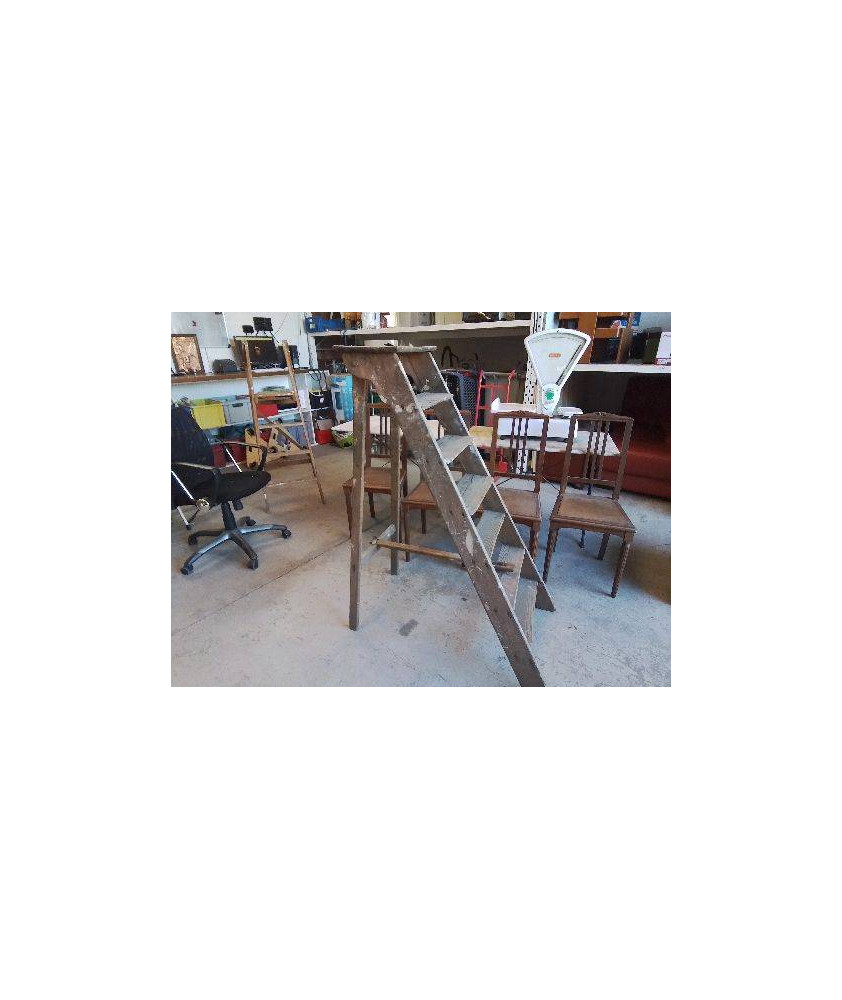 GRAND ESCABEAU ANCIEN EN BOIS 7 MARCHES