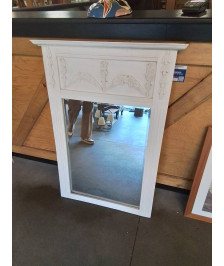 TRUMEAU RECTANGULAIRE BOIS ET PLATRE ANTAR BLANC MOULURÉ ET SCULPTÉ AUX FLEURS 