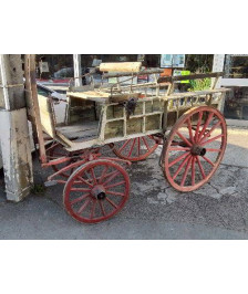 CHARETTE A CHEVAUX ANCIENNE (PRIX NEGOCIABLE)