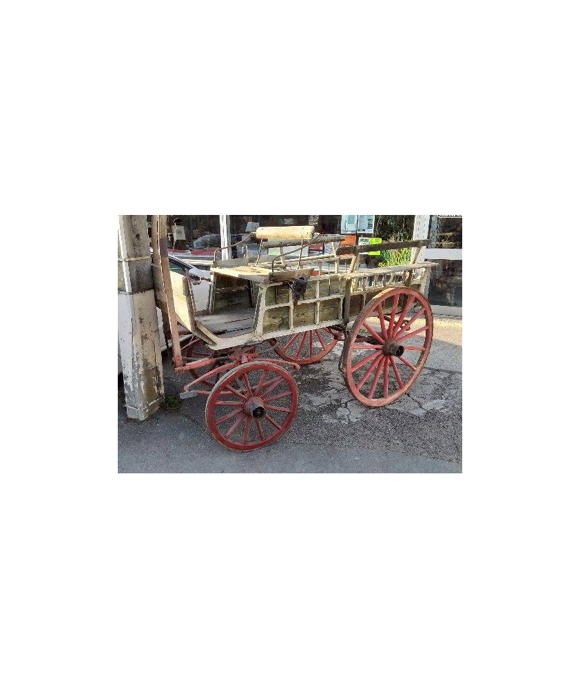 CHARETTE A CHEVAUX ANCIENNE (PRIX NEGOCIABLE)
