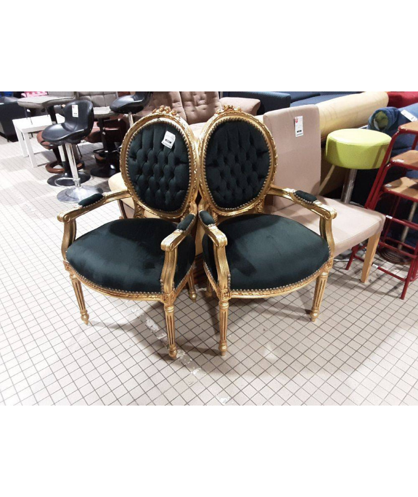 PAIRE DE FAUTEUILS MEDAILLON STYLE LOUIS XVI