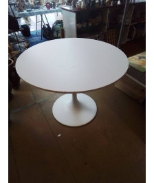 TABLE ROND PIED CENTRALE 
