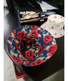 BOB REVERSIBLE ECOSSAIS ET ROSES