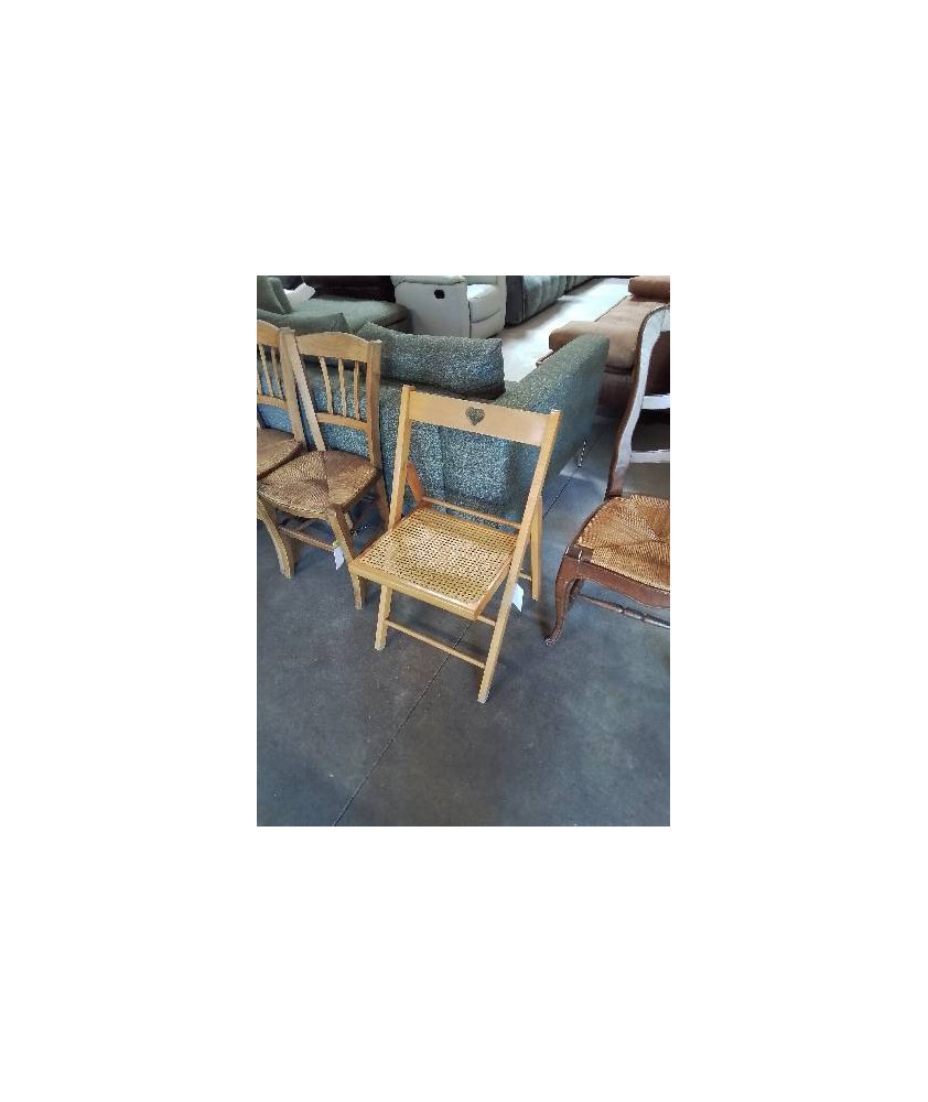 CHAISE PLIANTE BOIS CLAIR ASSISE CANNÉE DOSSIER AJOURÉ AU COEUR