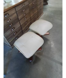 REPOSE PIEDS BOIS CAPITONNÉ CUIR BEIGE 