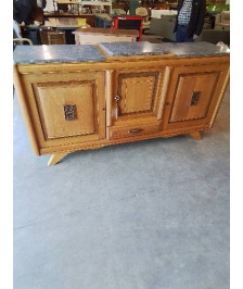 ENFILADE BOIS CLAIR MOULURÉ PIEDS COMPAS DESSUS 3 PLATEAUX MARBRE GRIS ANNÉES 50