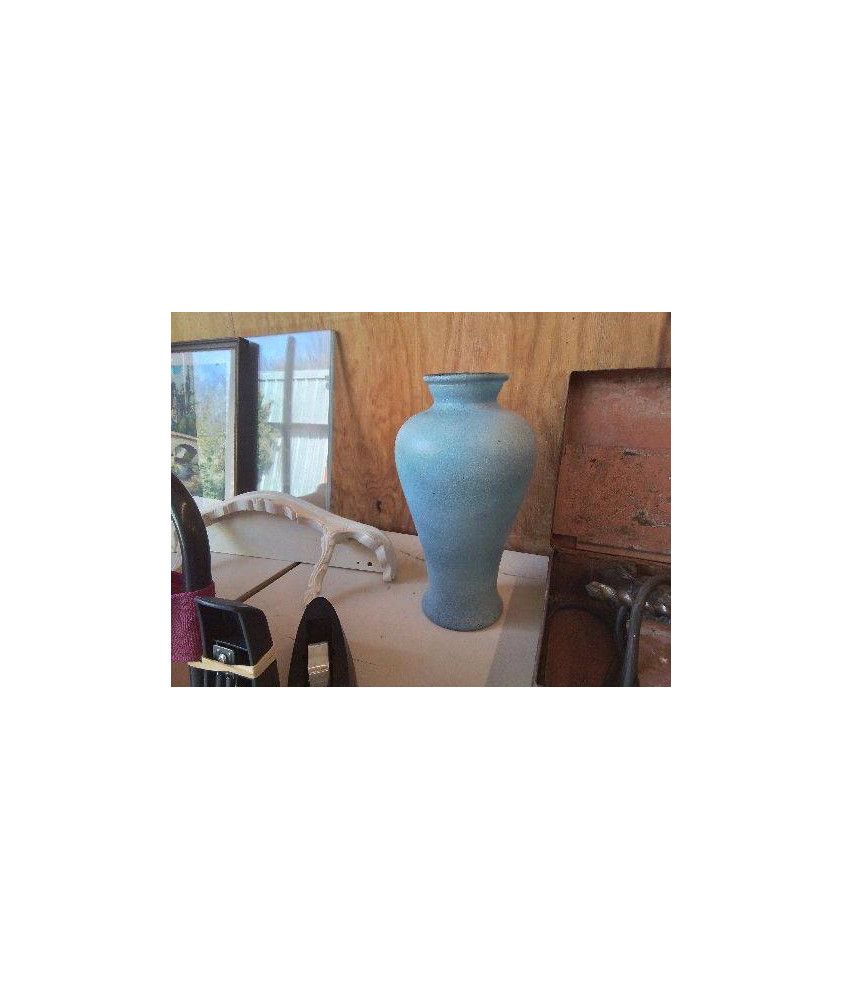 VASE EN VERRE BLEU