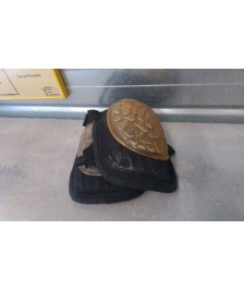 GENOUILLÈRES DE MACON