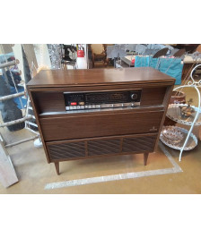 RADIO VINTAGE GRUNDIG 