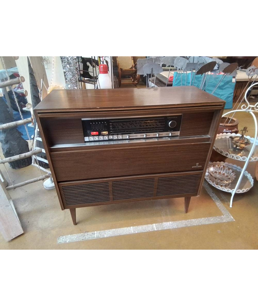 RADIO VINTAGE GRUNDIG 