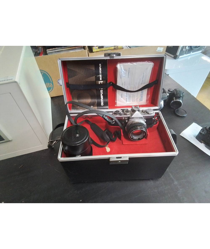 APPAREIL PHOTO OLYMPUS OM1+ VALISE 