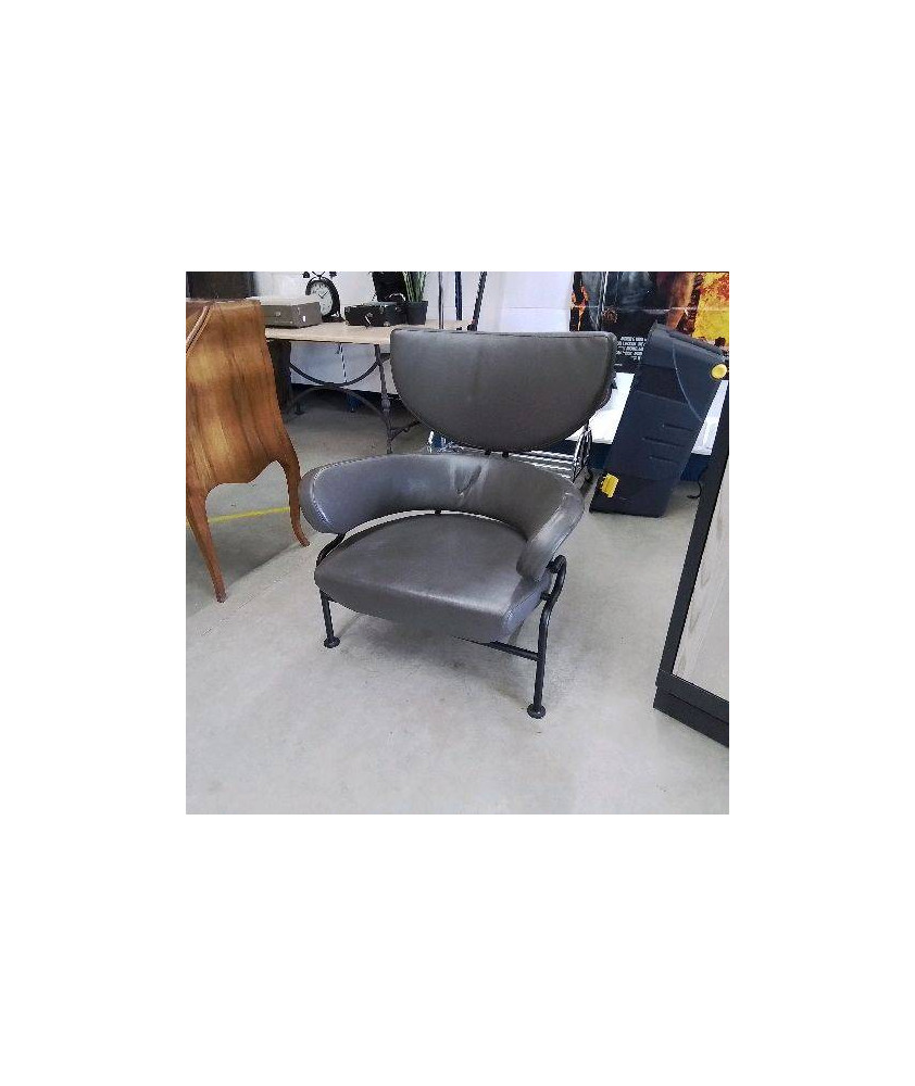 FAUTEUIL CASSINA GRIS SIGNÉ 