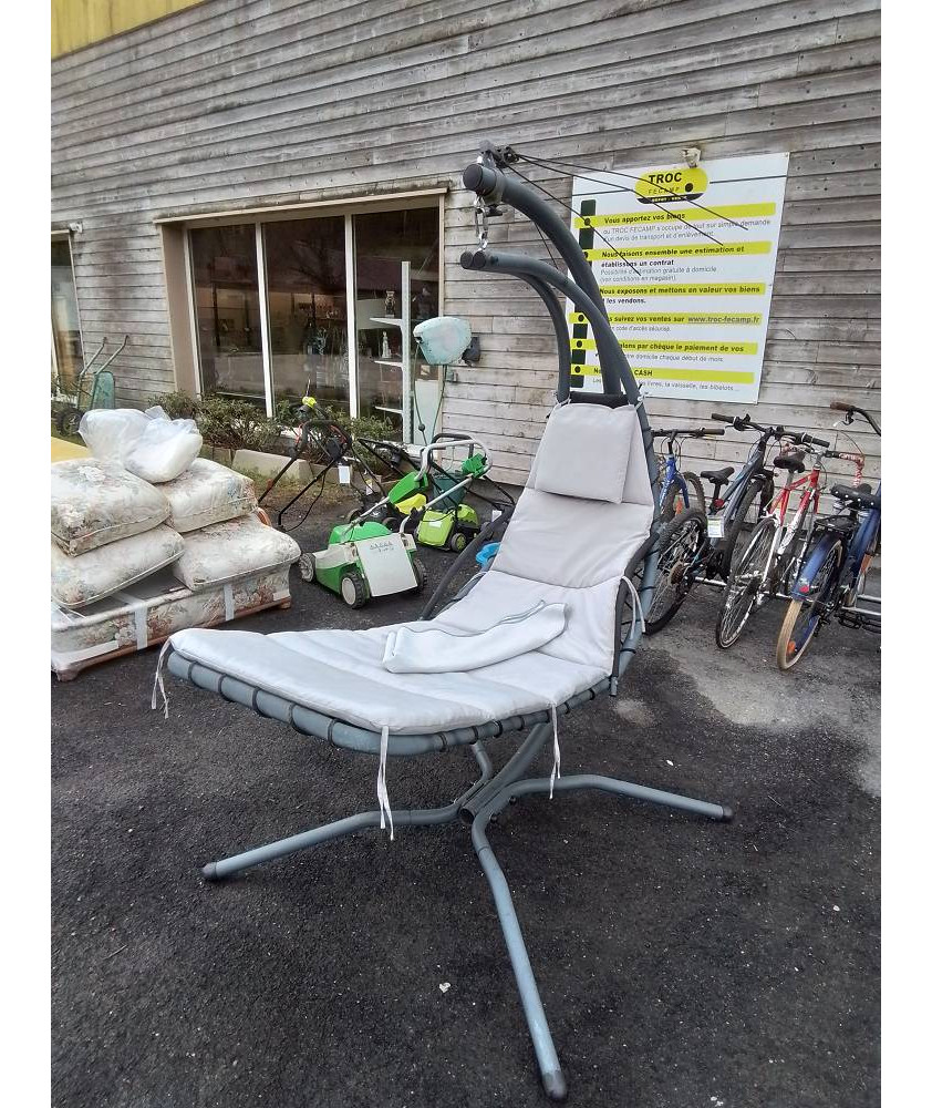 TRANSAT SUSPENDU MÉTAL ET TISSU GRIS