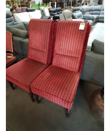 PAIRE DE CHAUFFEUSES HAUT DOSSIER TISSU ROUGE PIÈTEMENT BOIS TOURNÉ 