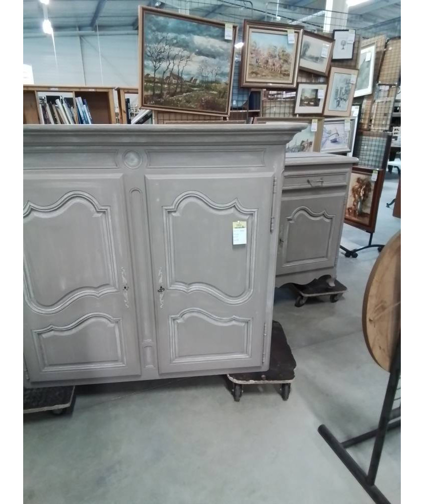 BUFFET 2 CORPS BOIS PEINT TAUPE 4 PORTES 2 TIROIRS 