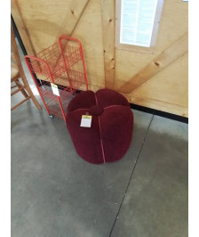 POUF ROND CAPITONNÉ TISSU GRENAT 