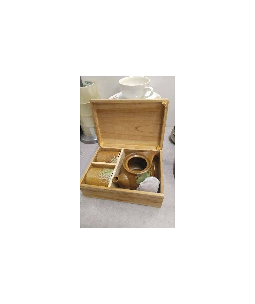 SERVICE A THE ASIATIQUE ENBOITE