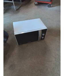 MICRO-ONDES SAMSUNG ME82V