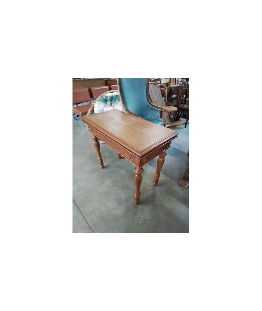 TABLE A JEU BOIS CLAIR PIEDS TOURNÉS 