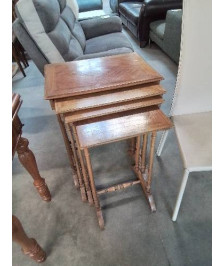 4 TABLES BASSES GIGOGNES BOIS CLAIR FIN XIXE