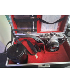 APPAREIL PHOTO OLYMPUS OM1+ VALISE 