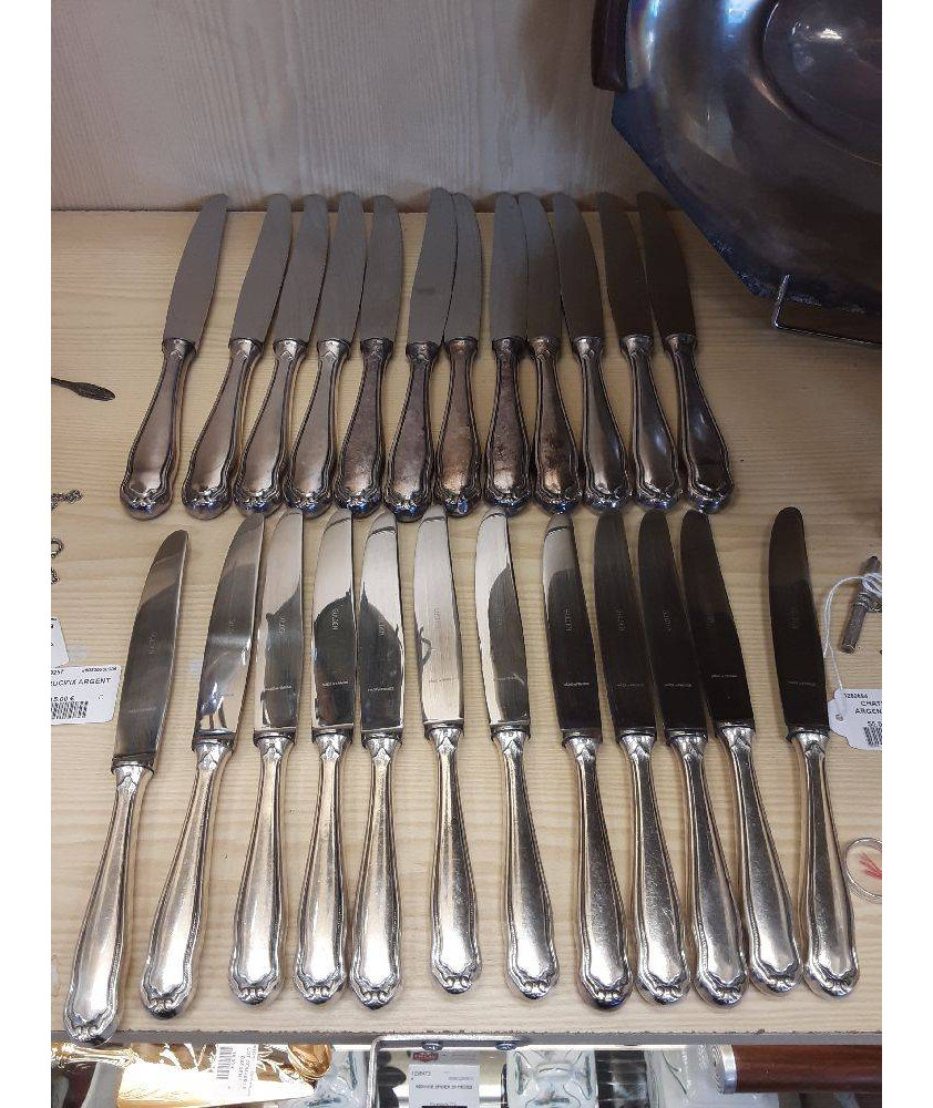 24 COUTEAUX MÉTAL ARGENTÉ GULDEN