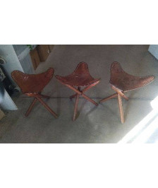 TABOURET TRIPODE BOIS ET CUIR 