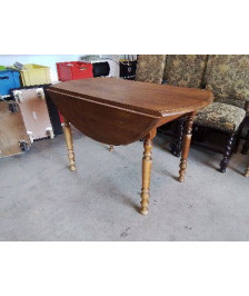 PETITE TABLE RONDE A RABATS