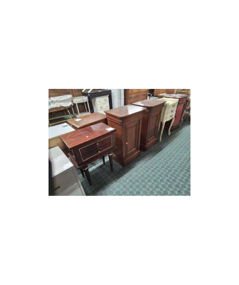 CHEVET DE STYLE LOUIS PHILIPPE EN MERISIER