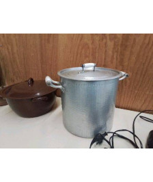 GRAND FAIT TOUT EN ALUMINIUM MARTELÉ