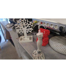 PORTE COLLIERS BUSTE FEMME