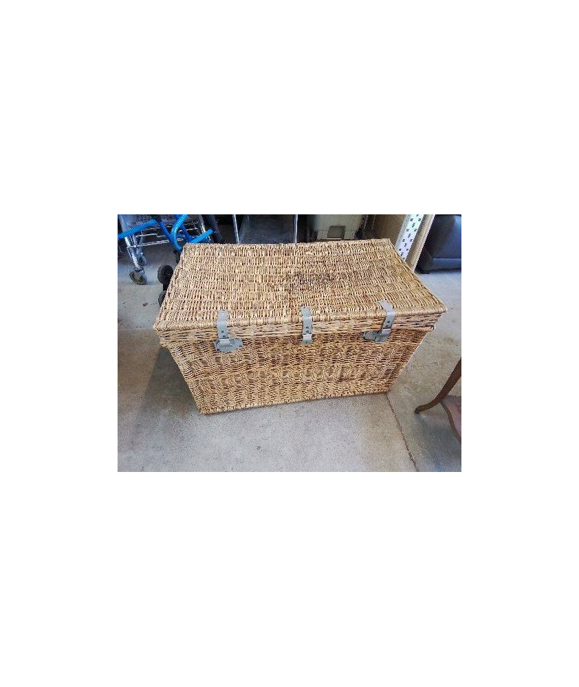 GRAND COFFRE EN OSIER