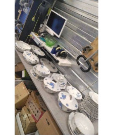 SERVICE DE TABLE LIMOGES FLEURS BLEUES 