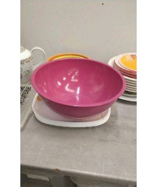 SALADIER PLASTIQUE ROSE GM