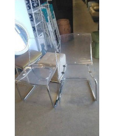 CHAISE PLEXI EN L’ÉTAT 