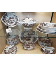 SERVICE DE TABLE 39 PIÈCES RIDGWAY HAYRIDE (SOUPIÈRE ACCIDENTÉE)  