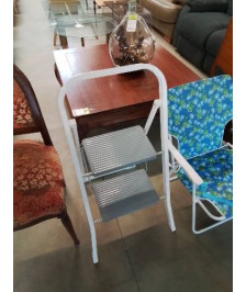 ESCABEAU MÉTAL BLANC ET GRIS 2 MARCHES 