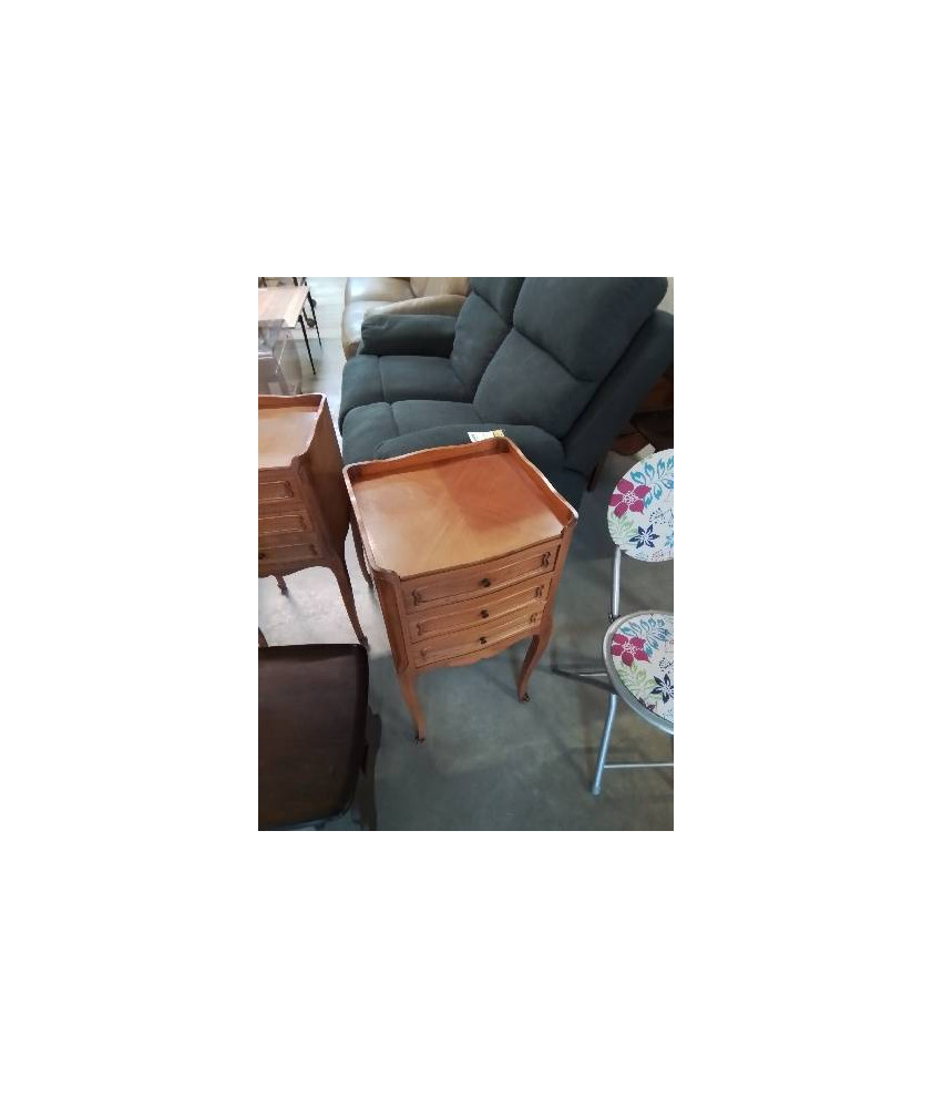 CHEVET BOIS CLAIR 3 TIROIRS PIEDS ESCARGOT STYLE RÉGENCE 