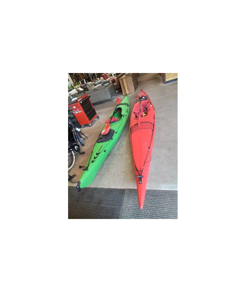 KAYAK PRIJON CALABRIA ET PAGAIE CARBONE  PRIJON AVEC JUPE  4,45 M MER ET RIVIÈRE AVEC SUPPORT DE GAL