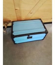 MALLE RECTANGULAIRE BOIS PEINT BLEU GAINÉ FR FORGÉ NOIR