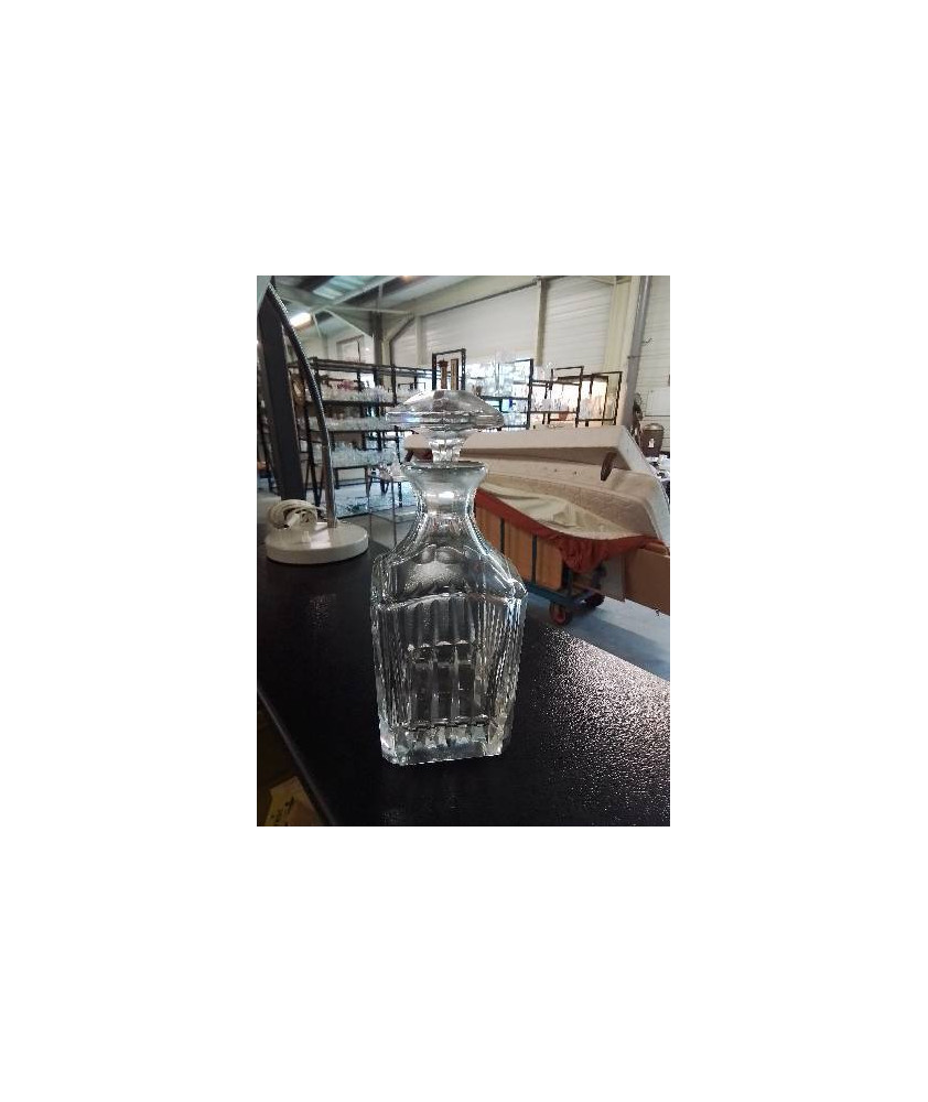 CARAFE A WHISKY CRISTAL TAILLÉ MILIEU XXE