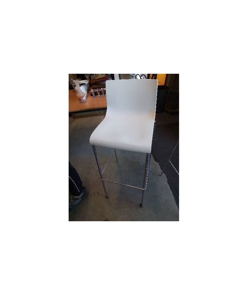 TABOURET DE BAR PIÈTEMENT MÉTAL CHROMÉ ASSISE RESINE BLANC