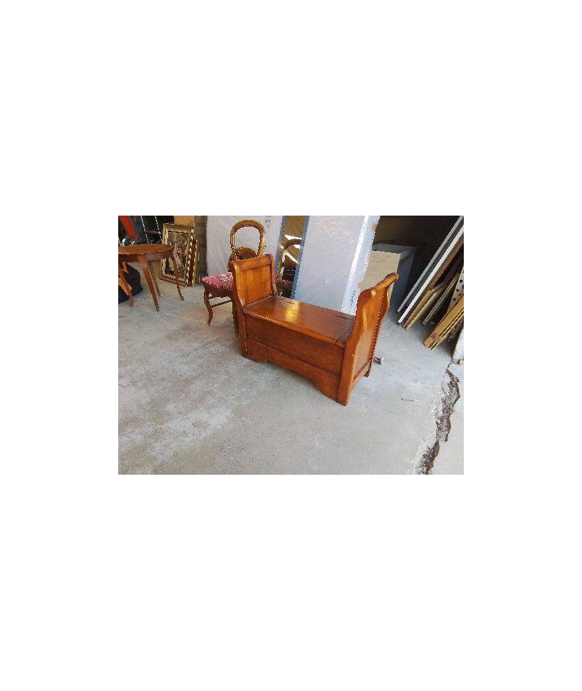 PETIT BANC COFFRE EN MERISIER